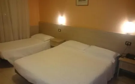 מלון Trasimeno Bittarelli 3*