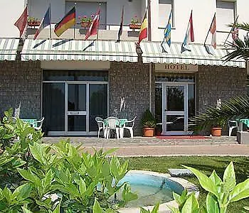 Trasimeno Bittarelli 3* カスティリオーネ・デル・ラーゴ
