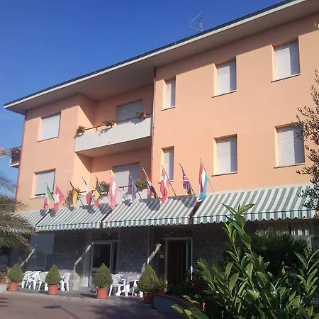 Hotel Trasimeno Bittarelli 3*